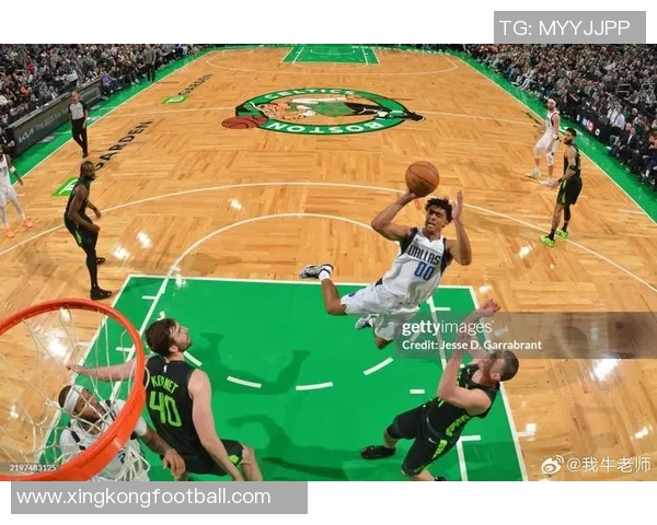 克里斯蒂三分命中率达466立志学习克莱训练技巧提升投篮水平 克里斯蒂三分命中率达466立志学习克莱训练技巧提升投篮水平