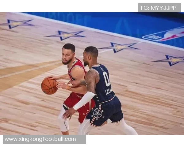 KD调侃全明星表现不佳归咎于库里和利拉德的三分球风格 KD调侃全明星表现不佳归咎于库里和利拉德的三分球风格