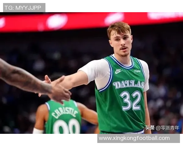 浓眉称赞弗拉格学习能力强助其适应比赛节奏并做出正确决策 浓眉称赞弗拉格学习能力强助其适应比赛节奏并做出正确决策