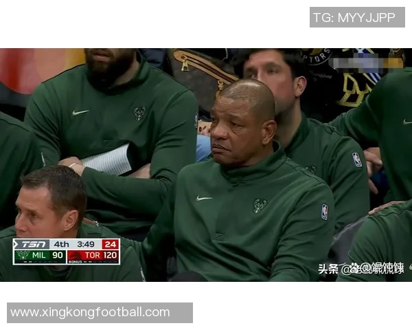 里弗斯称赞米德尔顿为雄鹿终身球员场上场下均展现超级明星风范 里弗斯称赞米德尔顿为雄鹿终身球员场上场下均展现超级明星风范