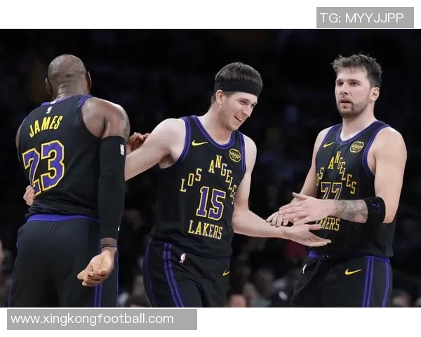 东契奇与詹姆斯联手助力混合双打进攻升级老詹迎来职业生涯最轻松赛季