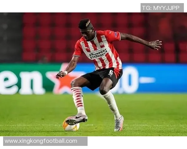 埃因霍温主帅称拜仁进攻火力惊人我们将全力以赴争取胜利