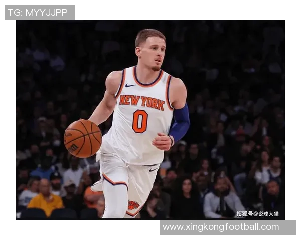 迪文岑佐与里德三分球表现不佳却携手贡献21分展现默契配合 迪文岑佐与里德三分球表现不佳却携手贡献21分展现默契配合